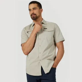 Camisa Manga Corta Outdoor Hombre ATG By Wrangler Rugged Asymmetric Zip Pocket Cafe 