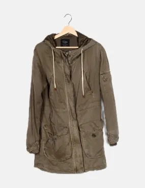 Zara Parka verde bolsillos detalle capucha
